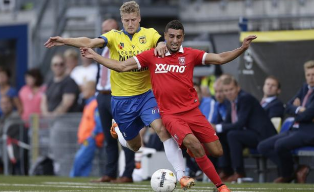 的步伐迅速 的步伐迅速