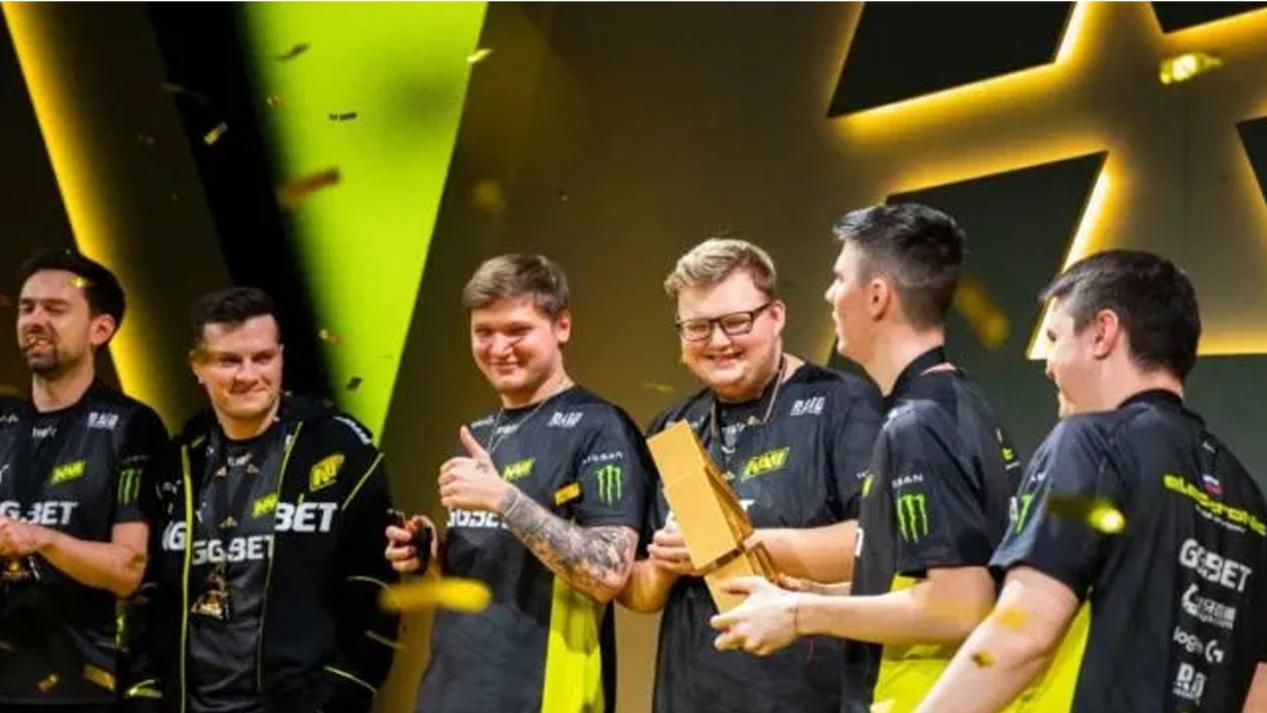 无数球迷的 无数球迷的