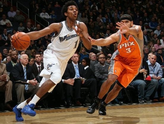 半场战报 半场战报